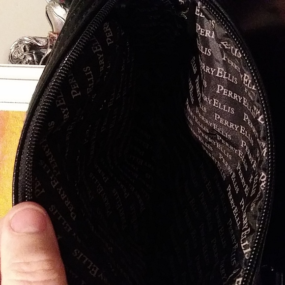 NWOT Perry Ellis travel accessory case - Picture 3 of 6